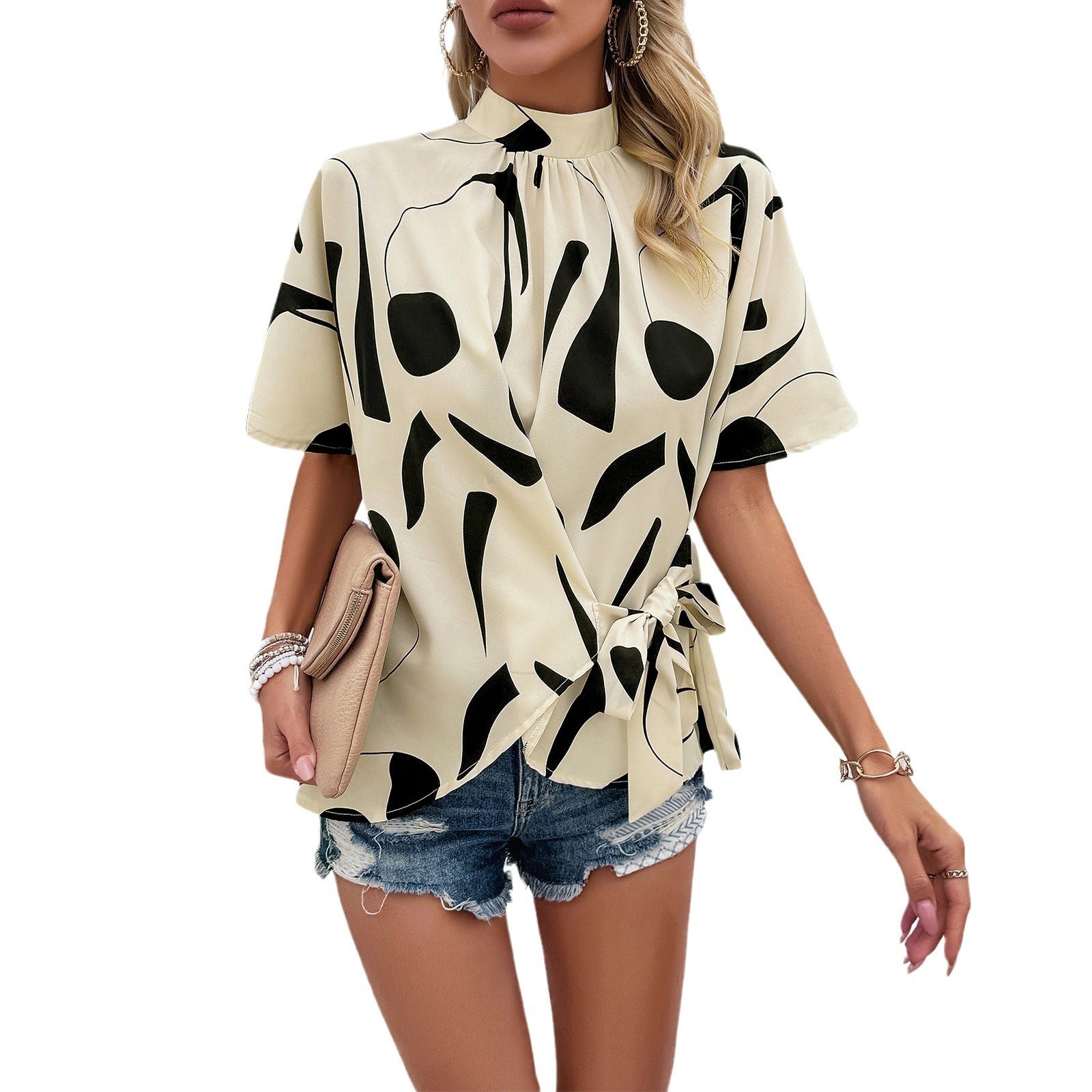 Women's shirt with print pattern 
