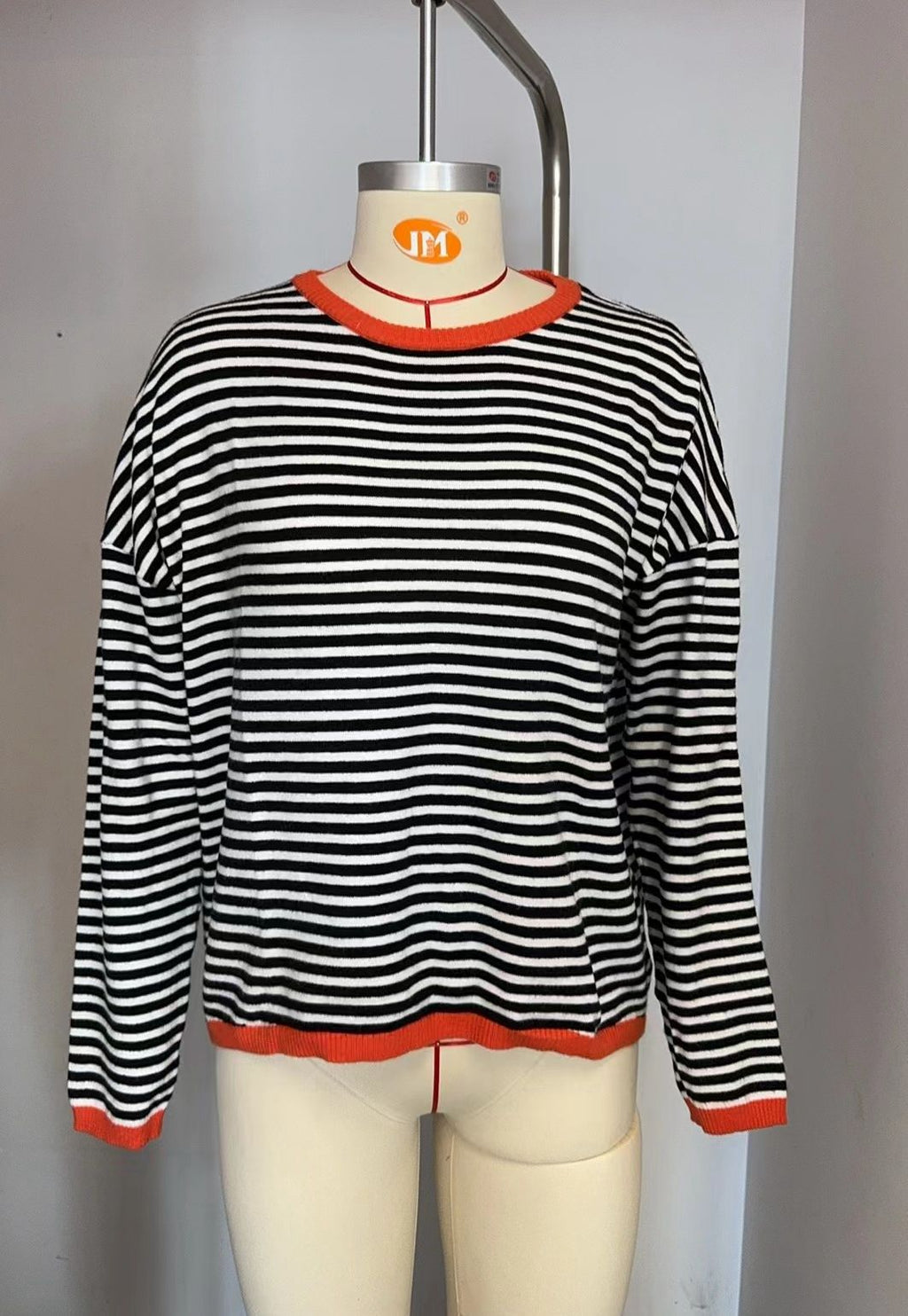 Women's casual striped sweater, size
