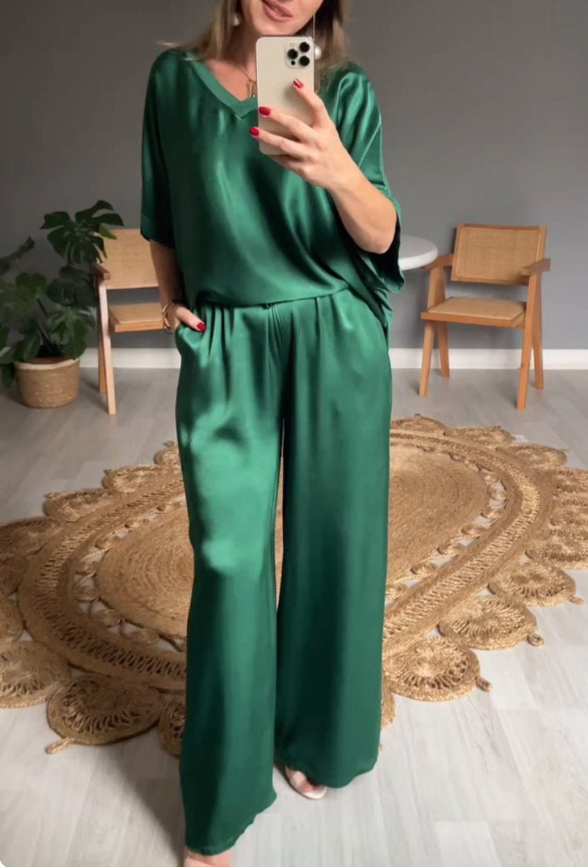 GR | Solid color, silky V-neck casual suit 