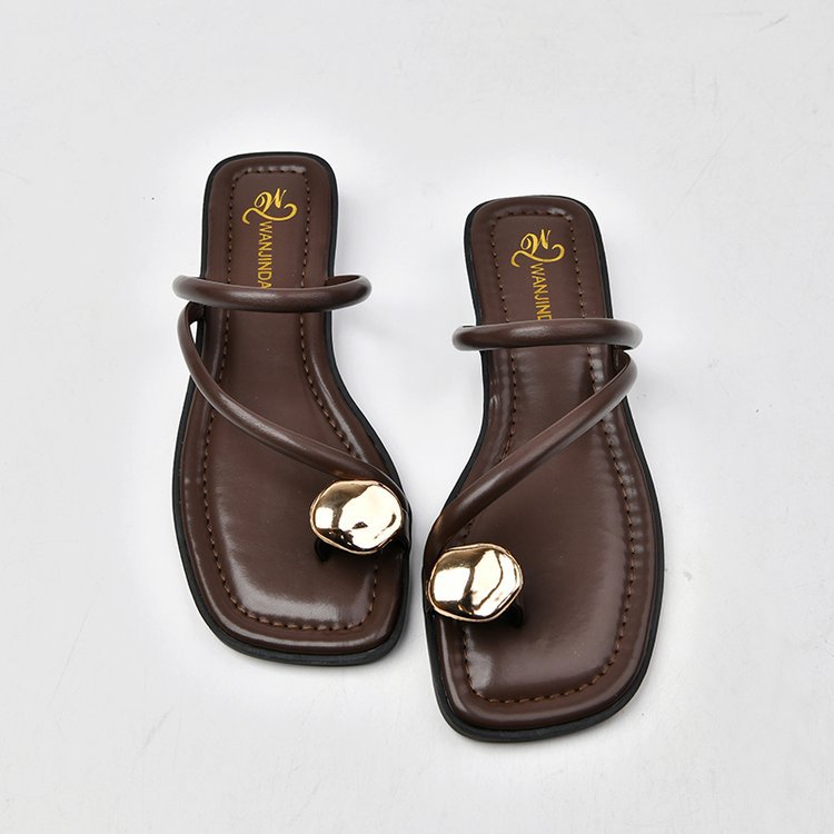 Women's elegant and fashionable strappy sandals with unique metal accents, size GR