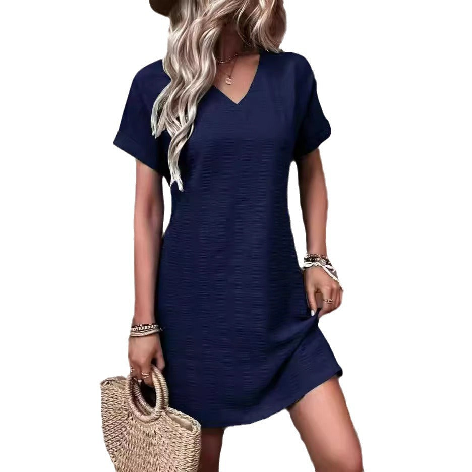 Women's casual V-neck dress with a wide cut