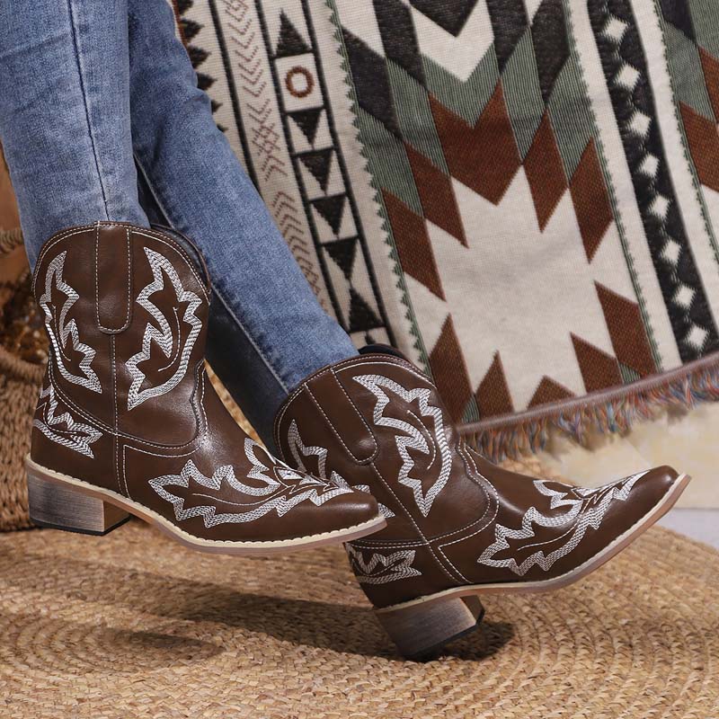 GR | Vintage Embroidered Boots