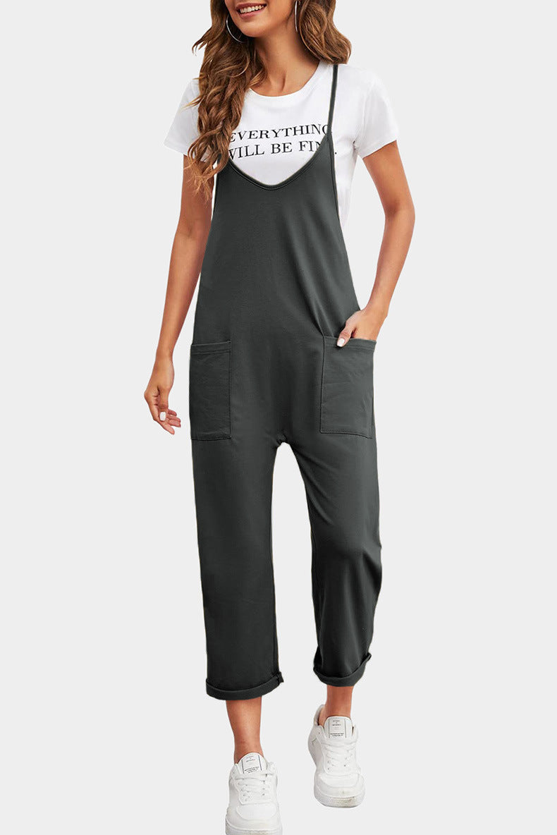 Women's relaxed jumpsuit with practical pockets and a casual cut, size S