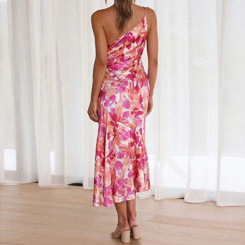 One-shoulder women's dress