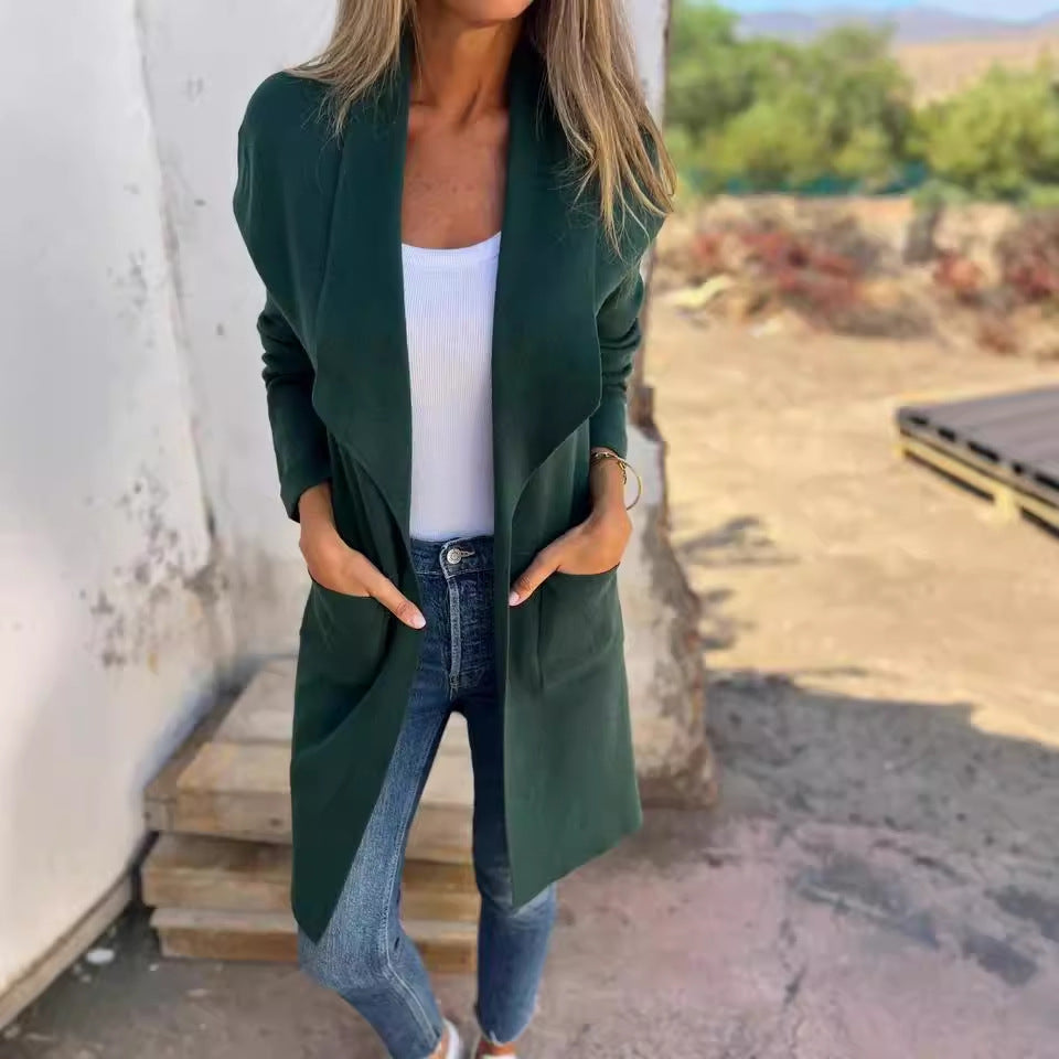 Women's casual oversized coat with open collar and practical pockets, size S