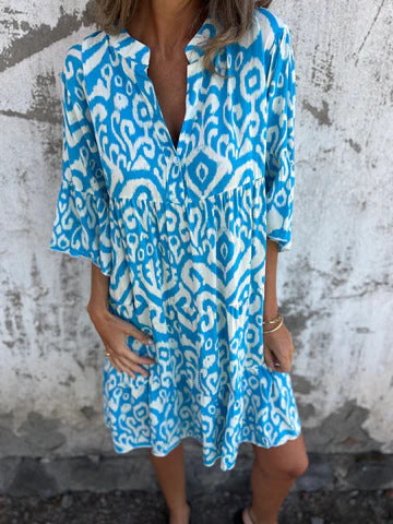Women's casual beach dress with high side slits and fashionable print pattern, size S