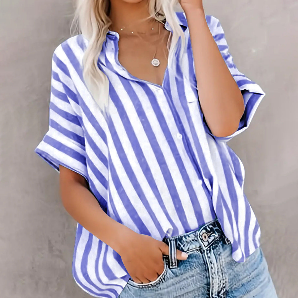 Women's Oversized Striped Shirt with Classic Collar and Short Sleeves, Size