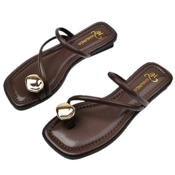 Women's elegant and fashionable strappy sandals with unique metal accents, size GR