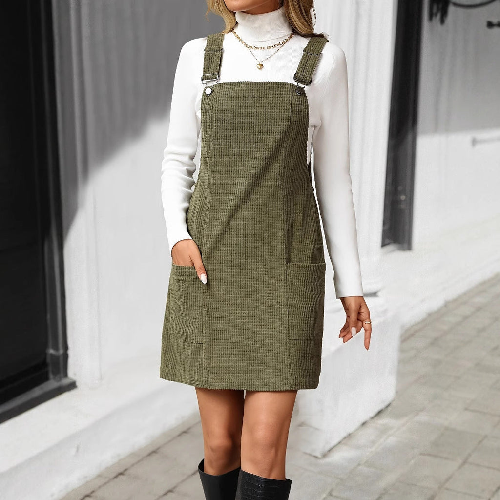 Damen Latzkleid aus hochwertigem Cordmaterial mit praktischen Taschen GR