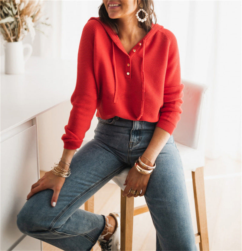Damen cropped Kapuzenpullover mit strukturiertem Stoff und dekorativen Knöpfen GR