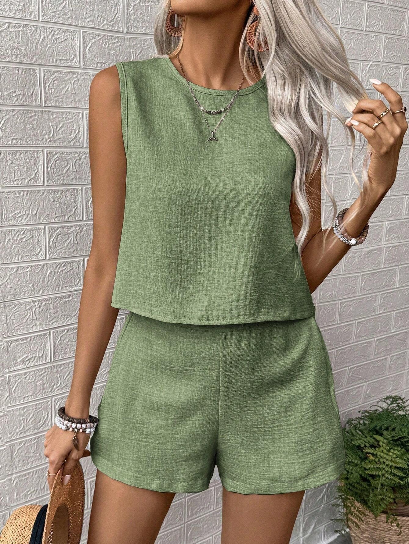 Women's shirt set with a relaxed fit and elasticated waistband, size