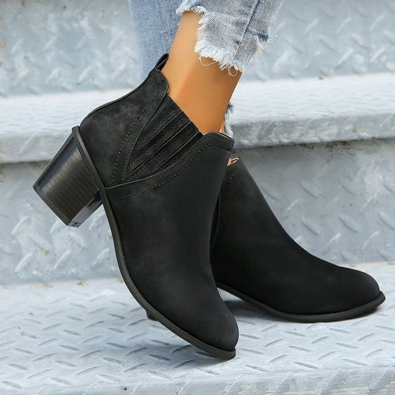 GR | Vintage ankle boots with chunky heel
