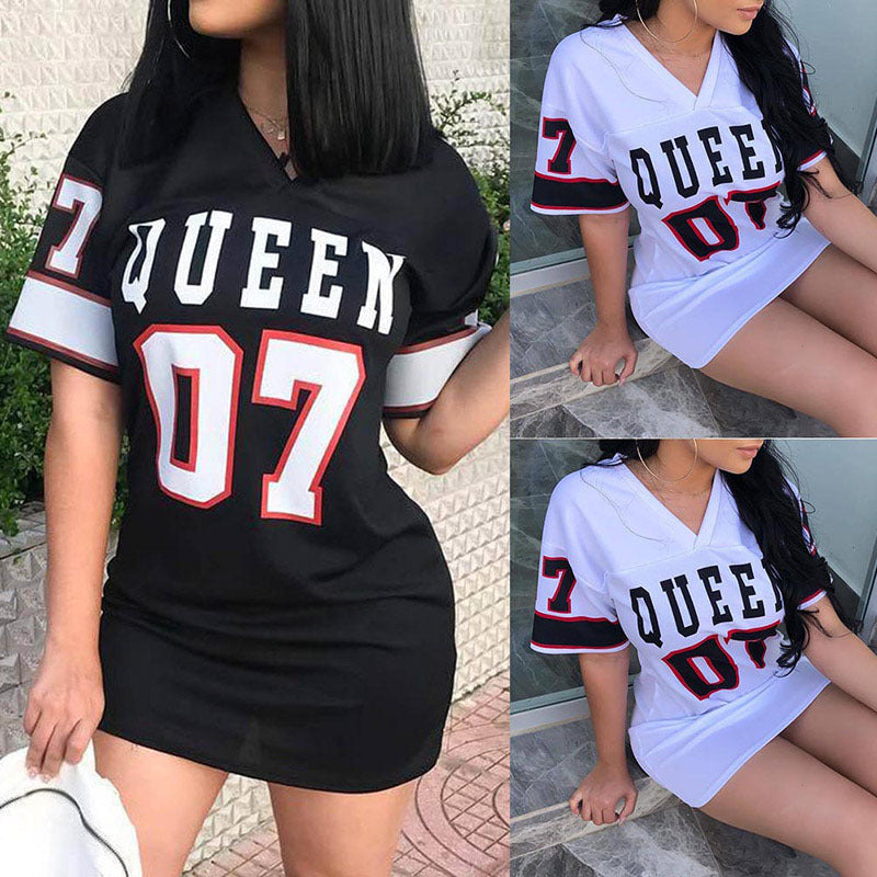 Damen Sportliches Oversized T-Shirt mit V-Ausschnitt und Druckdetails GR