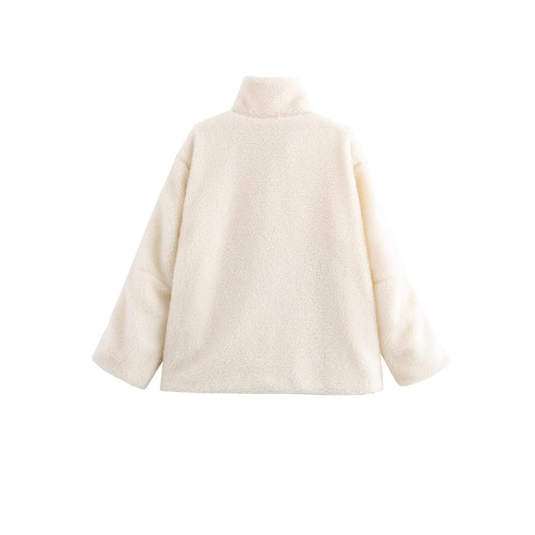 Women's fleece jacket with soft teddy fleece and practical pockets, size