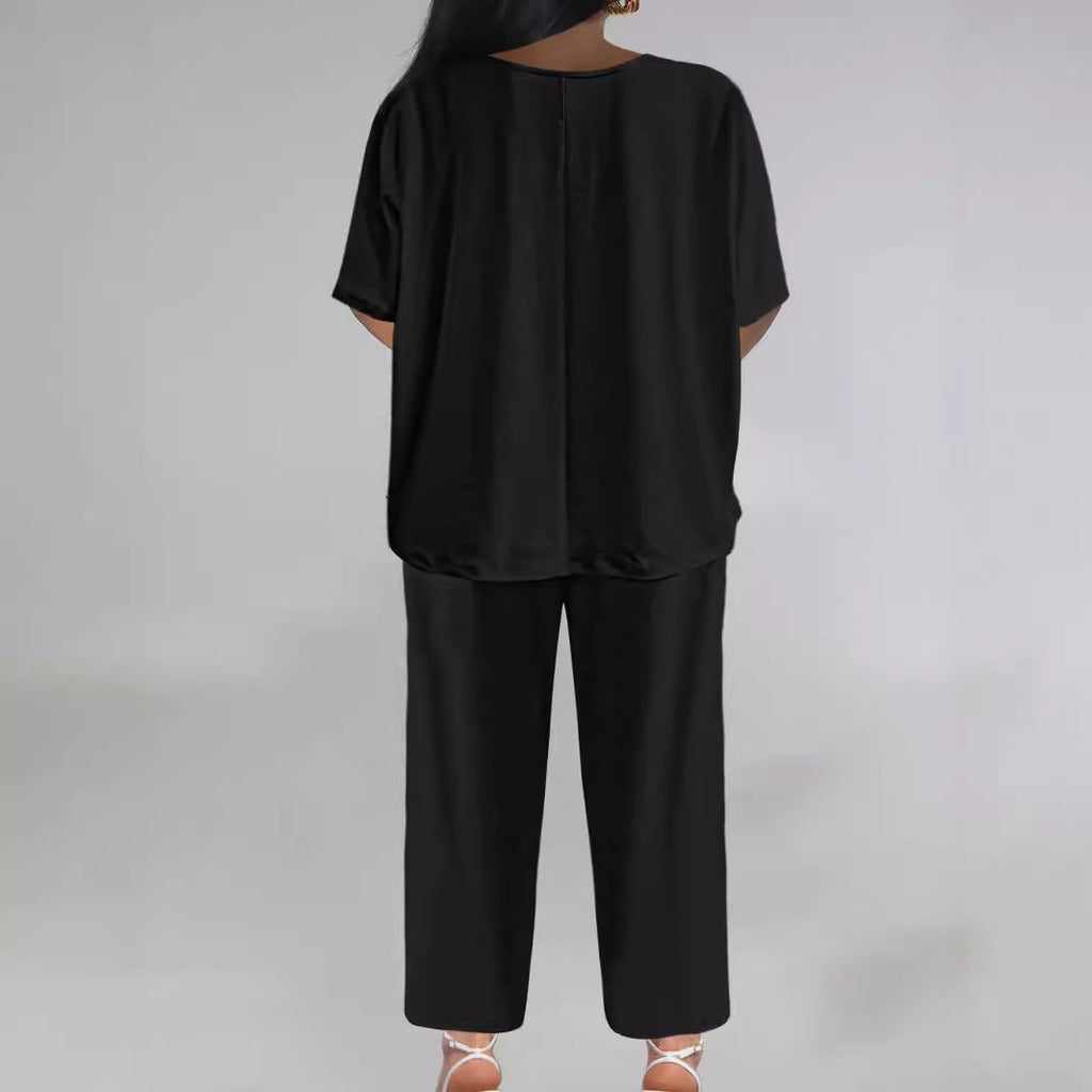 Women's elegant jumpsuit with V-neck and wide leg, size
