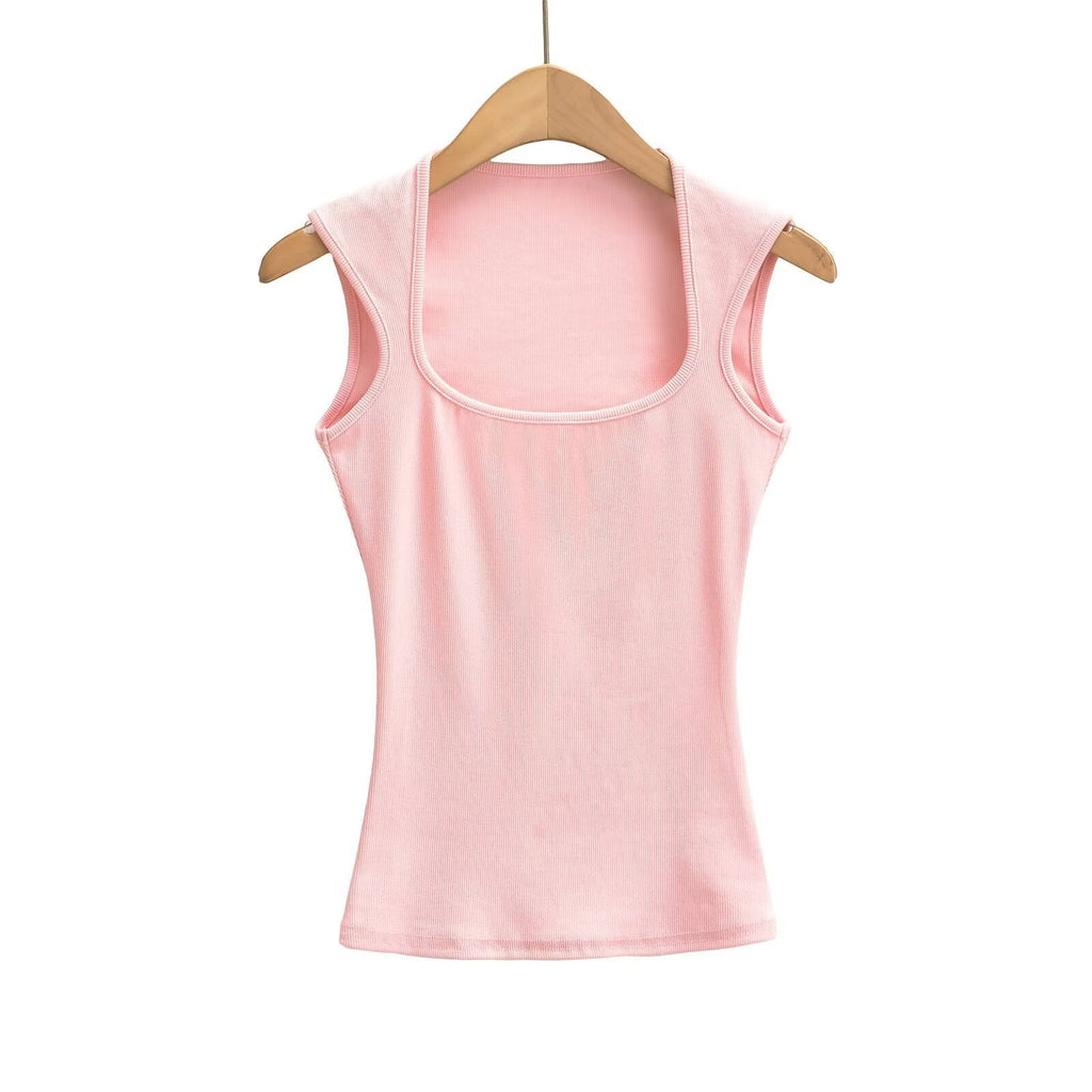 Women's sleeveless top made of soft, stretchy material, size