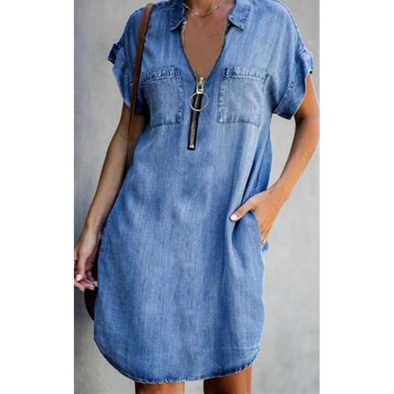 Women's denim dress with modern zipper and practical pockets, size