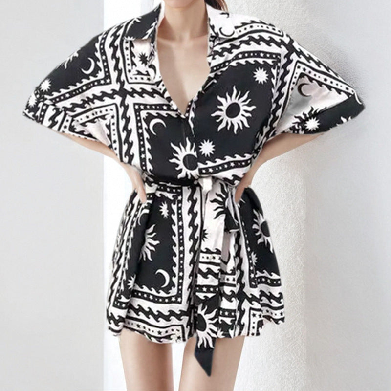 Women's casual shirt dress with large collar and tie belt, size