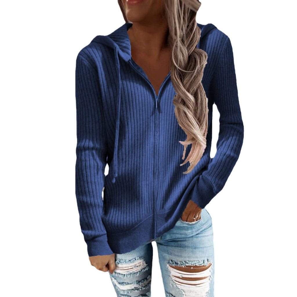 Women's hooded jacket with ribbed texture and practical pockets, size