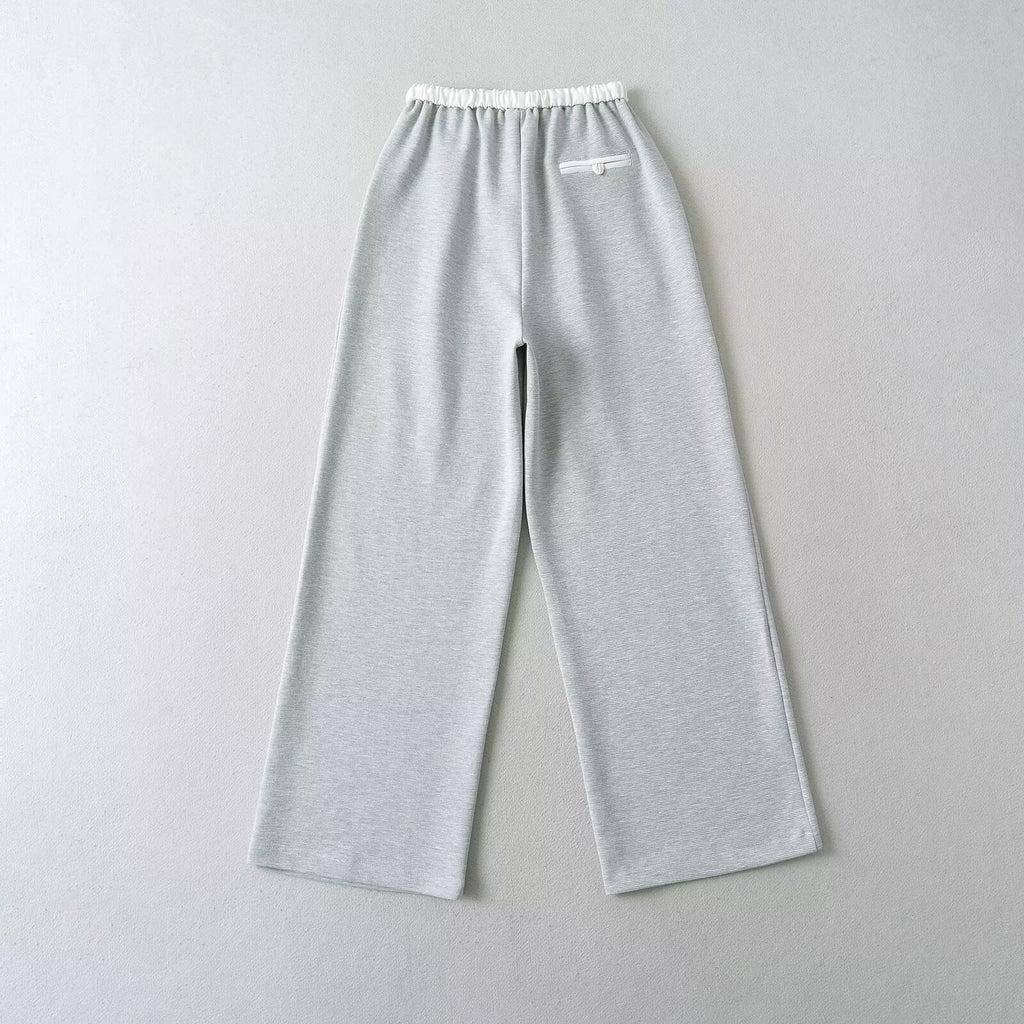 Women's comfortable sweatpants with elastic waistband and side pockets, size