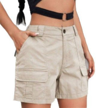Women's cargo shorts with practical side pockets and a comfortable fit, size S
