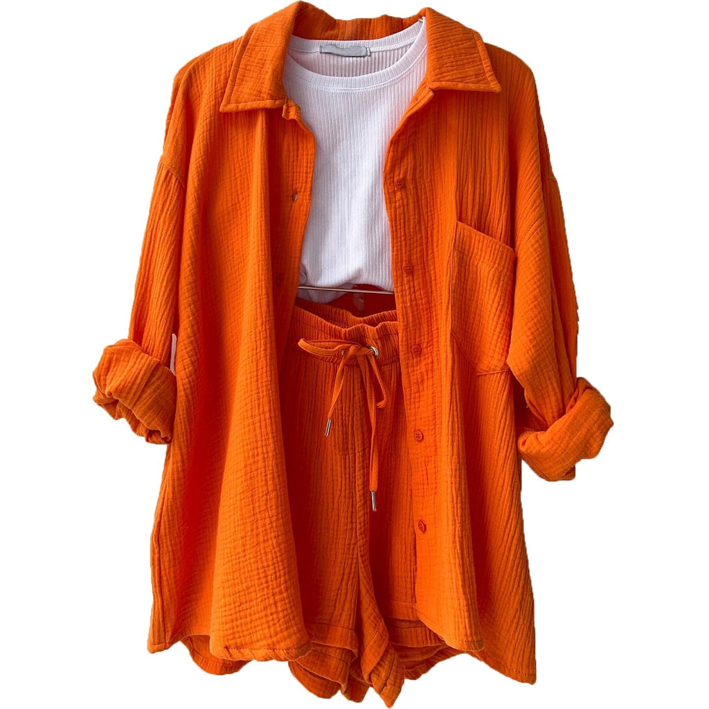 Women's casual summer outfit with modern button placket and elastic waistband, size S