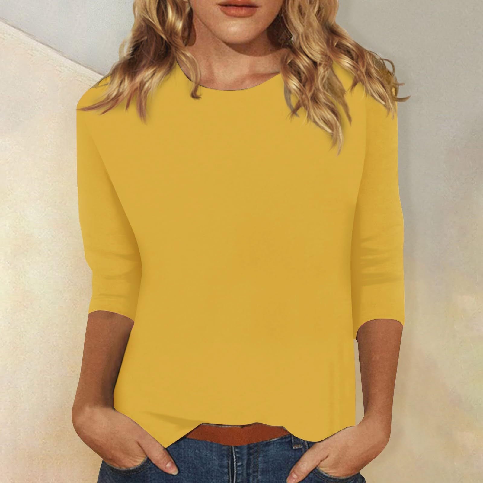 Women's casual top with elegant 3/4 sleeves and curved hem, size S