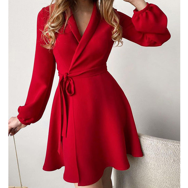 Damen Wickelkleid mit auffälligem Muster und eleganter Taillierung GR