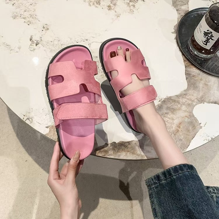 GR | Super soft and stylish slip-on sandals for women