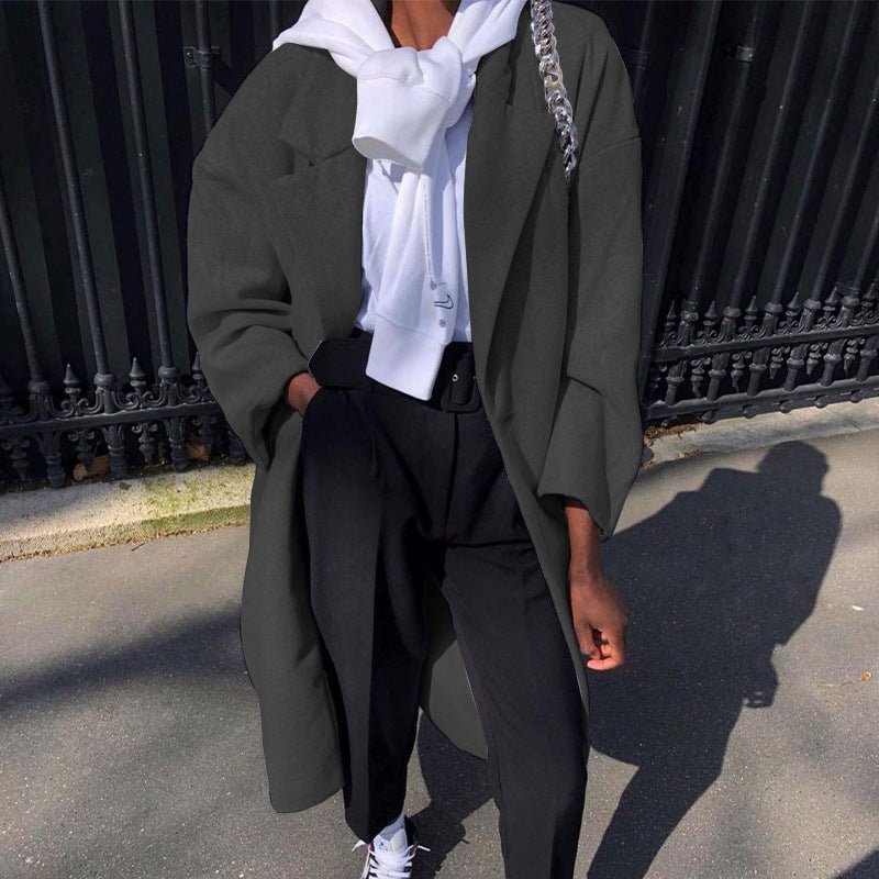 Women's oversized coat in an elegant design