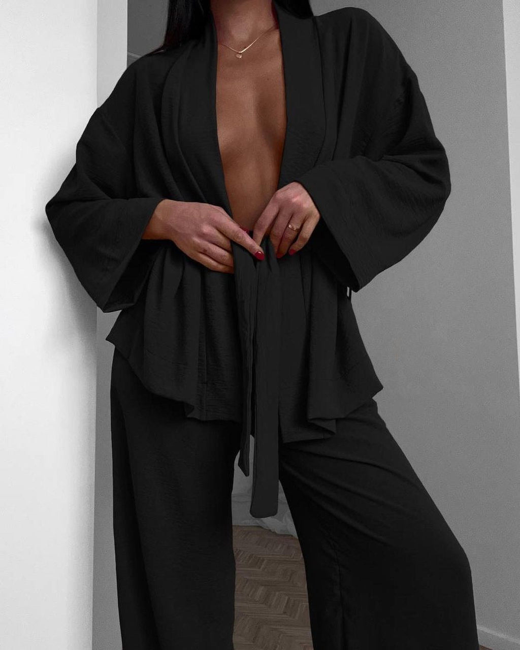 Women's casual kimono set with a wide cut and elastic waistband, size S