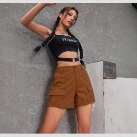 Women's cargo shorts with practical side pockets and a comfortable fit, size S