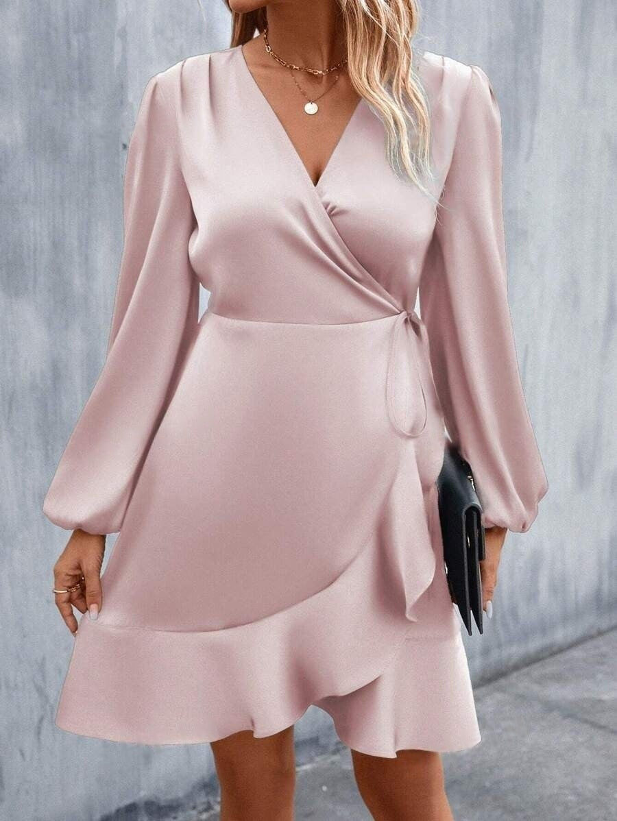 GR | V-Ausschnitt Kleid Satin Taille Eng Niedrig Ausschnitt Lässig Midi Kleid Süß Frauen Kleidung