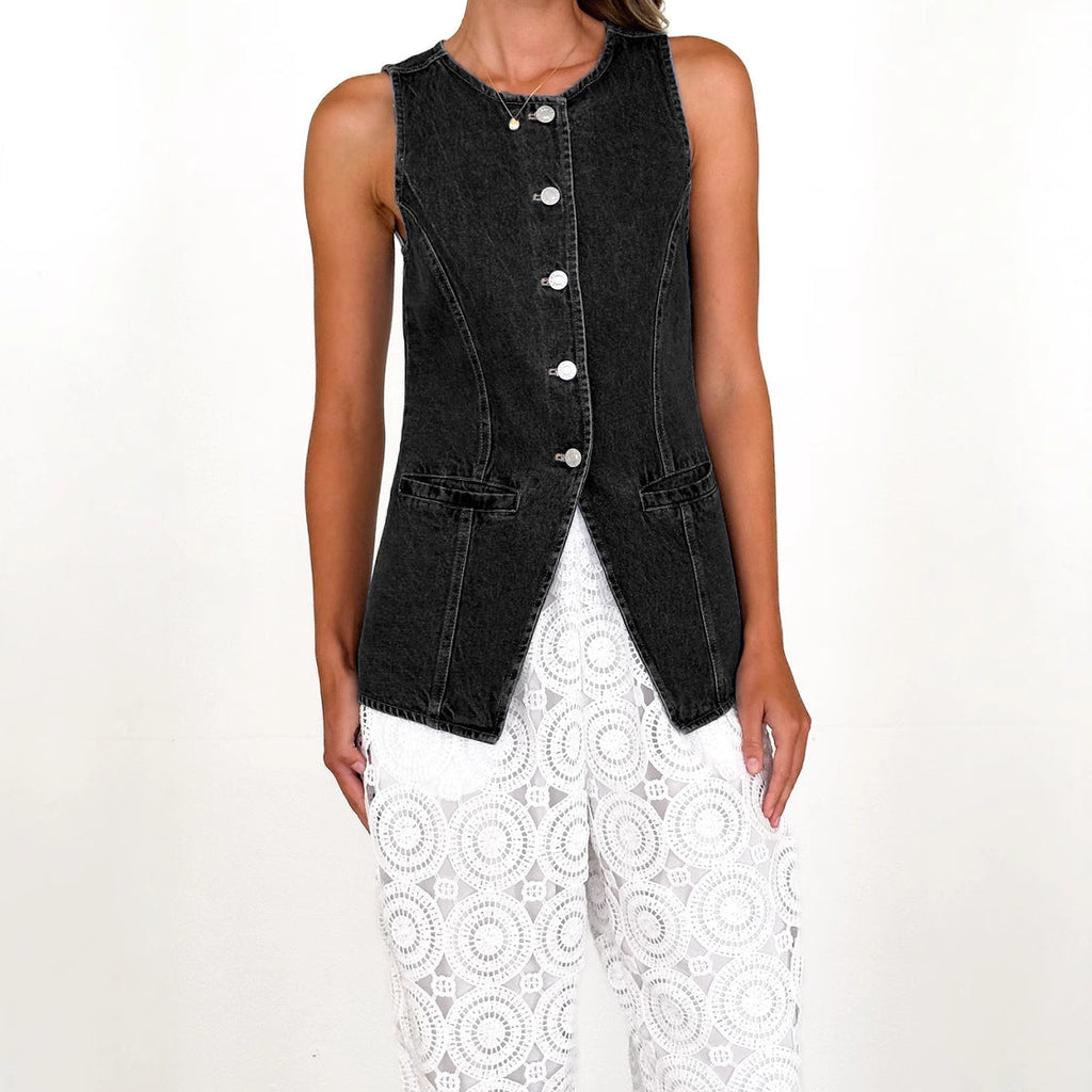 Women's denim shirt jacket with a modern cut and button details, size S