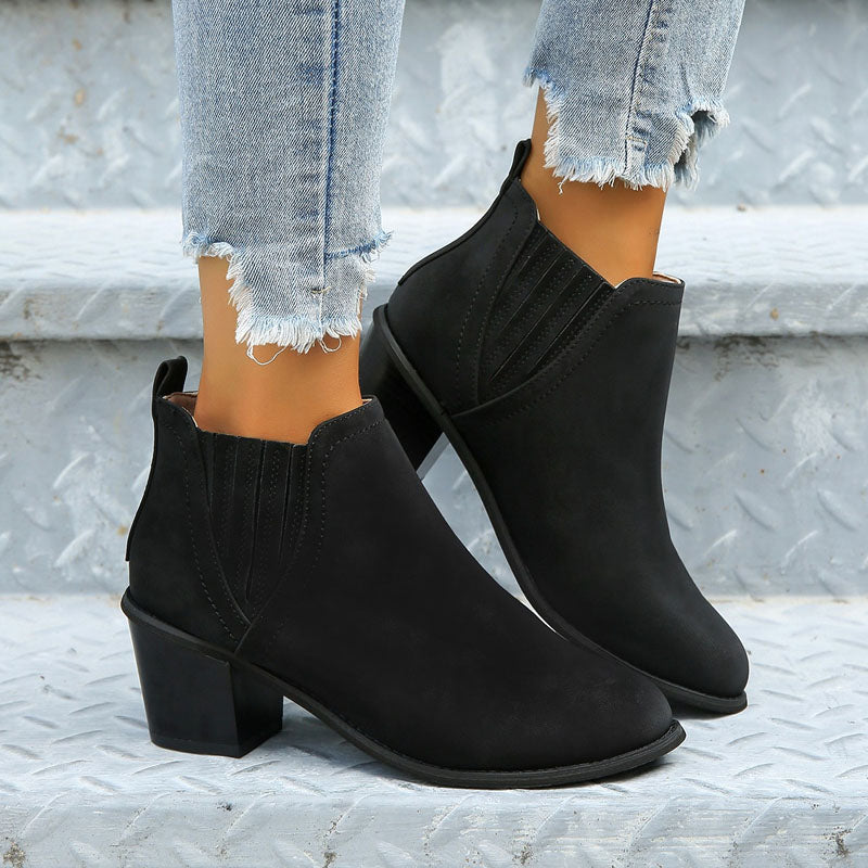 GR | Vintage ankle boots with chunky heel