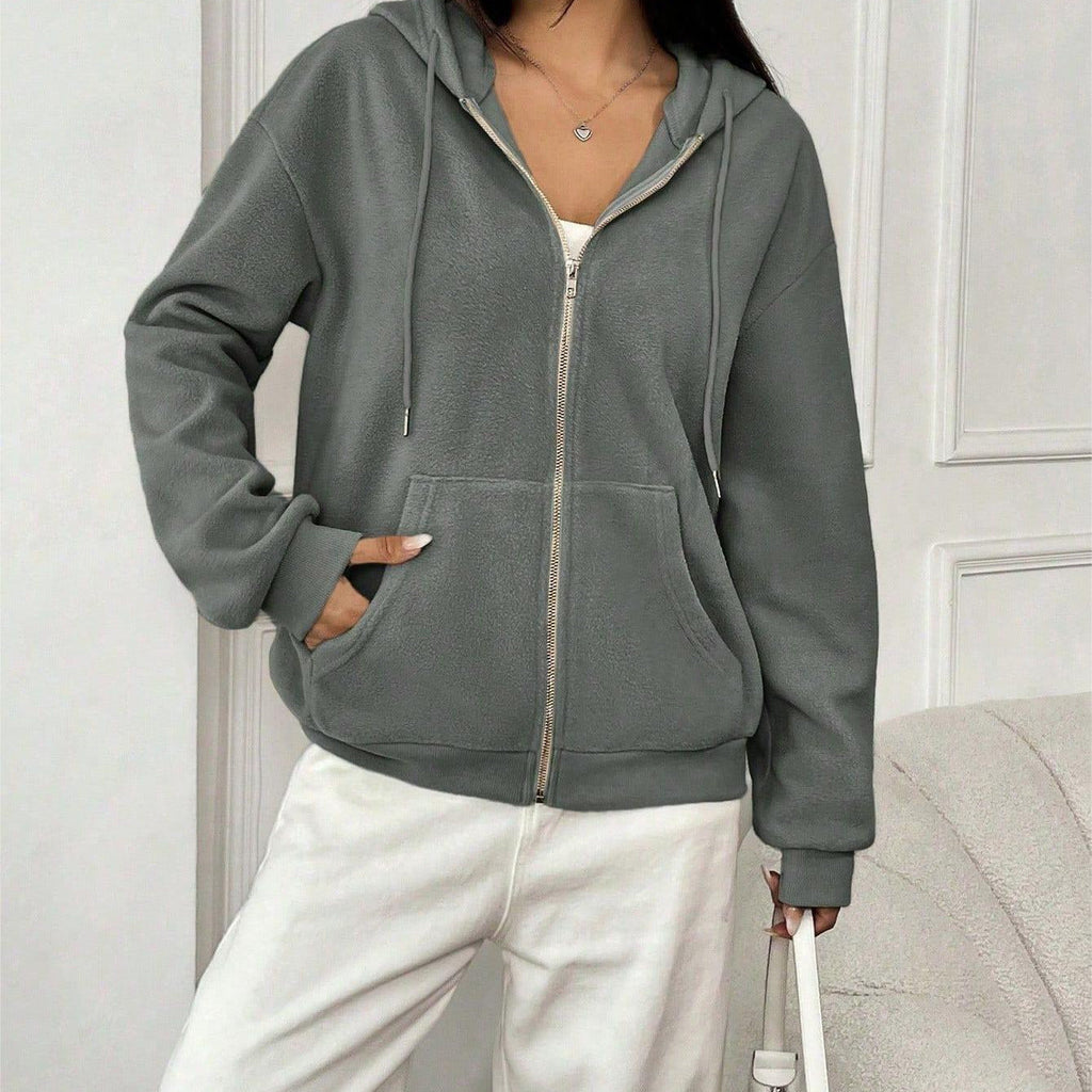 Women's fleece jacket with hood and practical pockets, size
