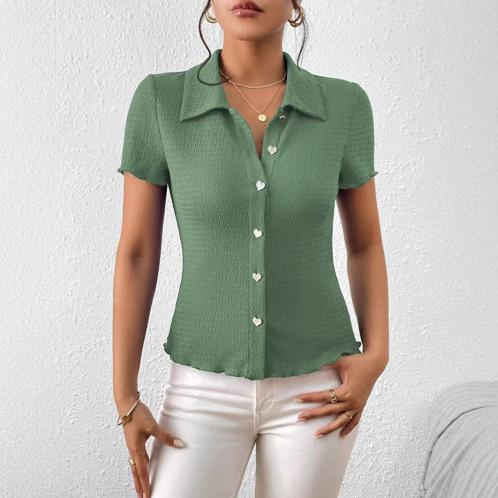 Damen Kurzarmbluse mit strukturiertem Design und herzförmigen Knöpfen GR