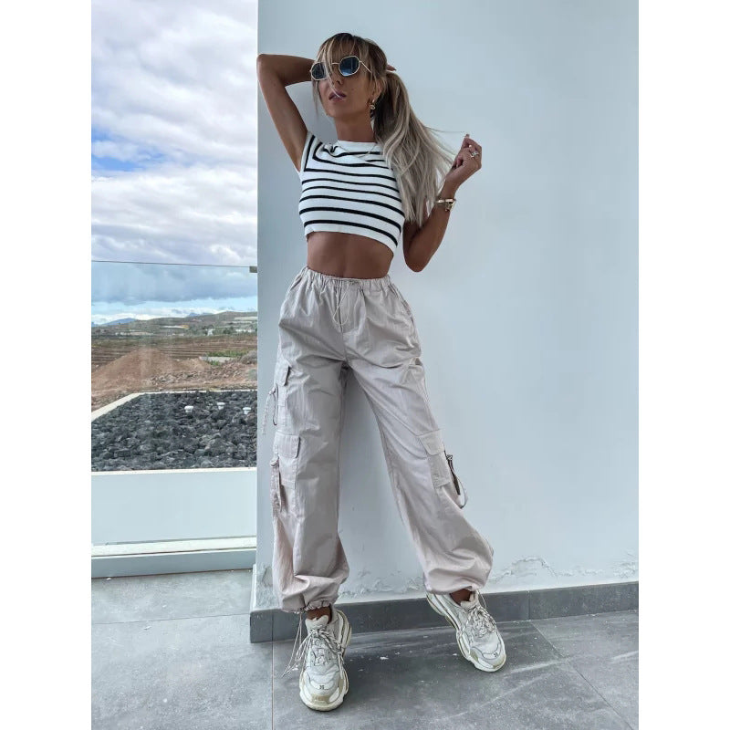 Women's cargo trousers in a relaxed fit with practical pockets, size GR