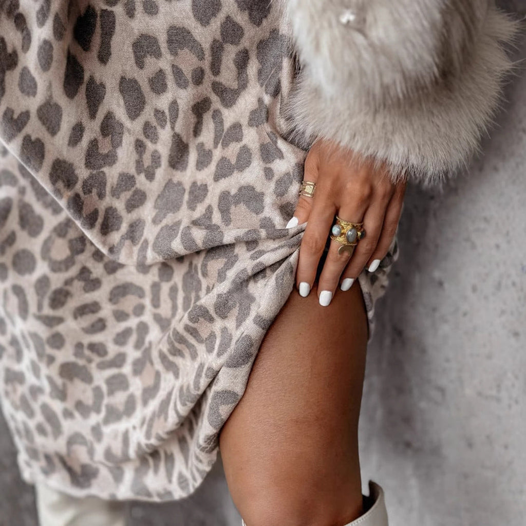Women's casual leopard print dress with deep V-neck and long sleeves, size [size missing]