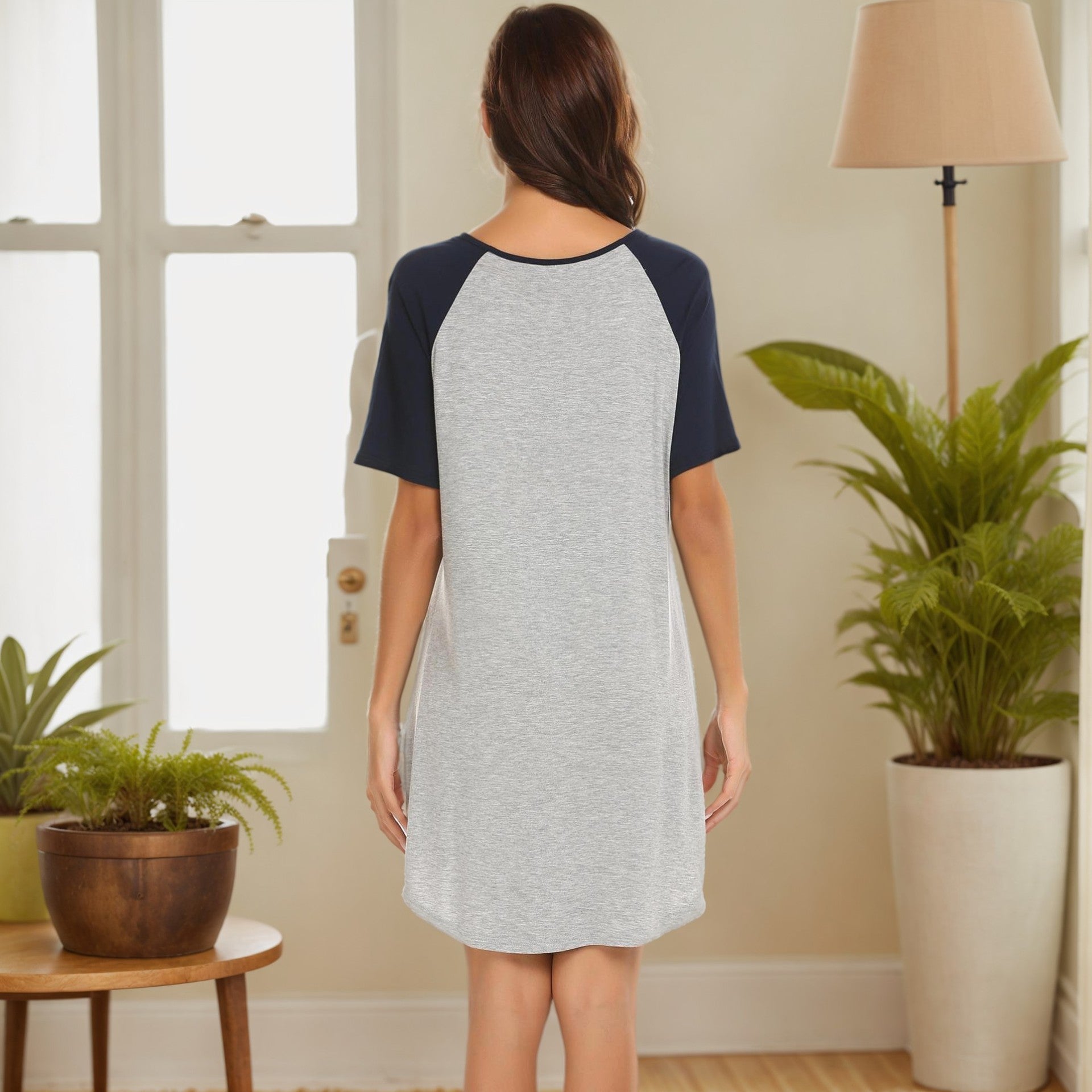Damen lässiges T-Shirt Kleid mit kontrastierenden Ärmeln und bequemem Schnitt GR