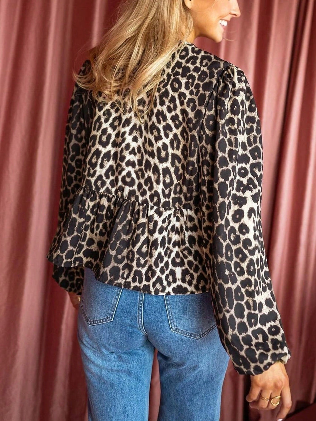 Damen Bluse mit Leo-Print und Rüschen GR