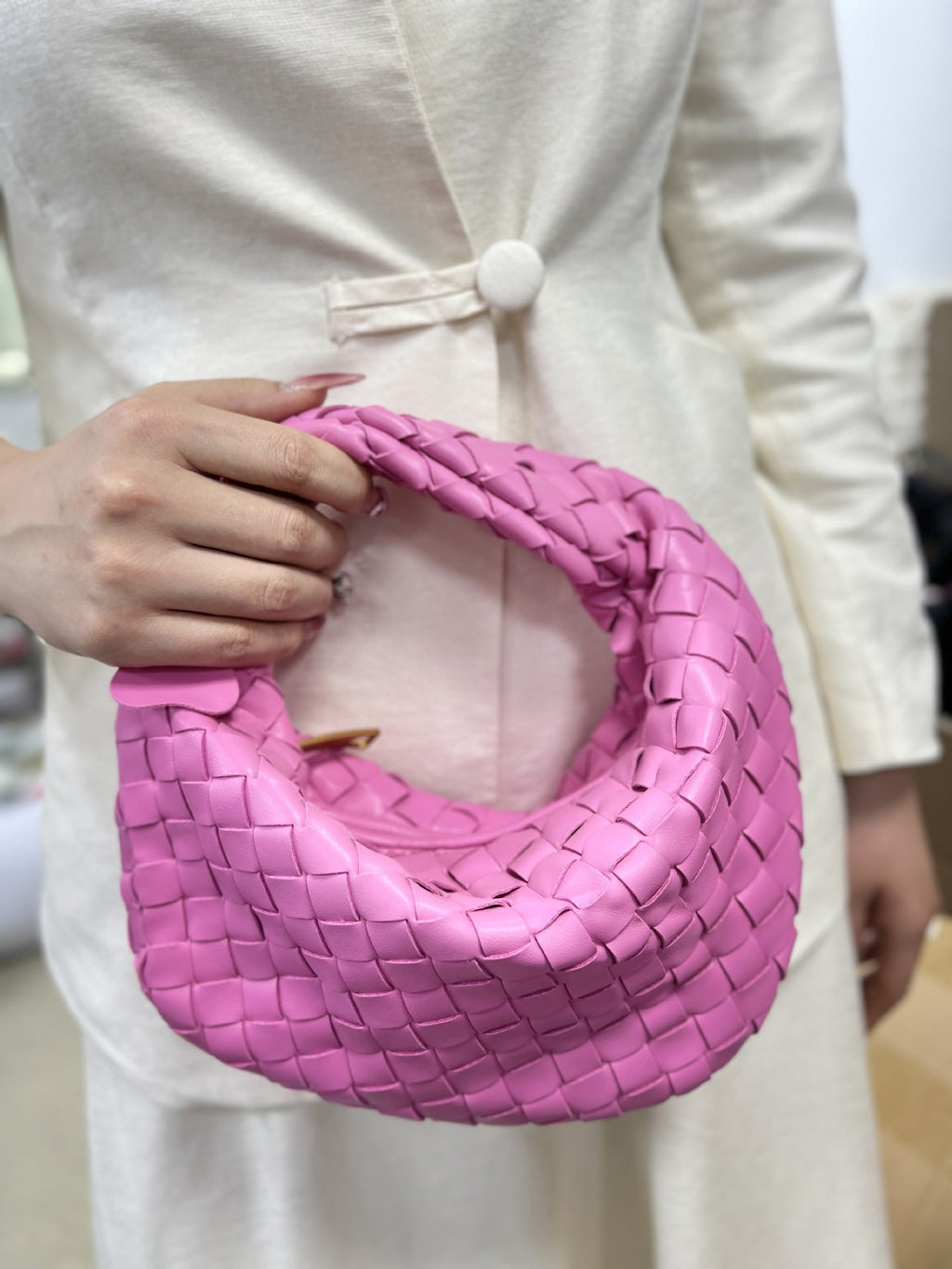 GR | Casual and Relaxed Bag Design