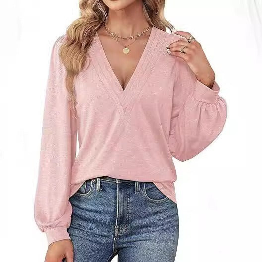 Comfortable women's shirt with V-neck and long sleeves, size