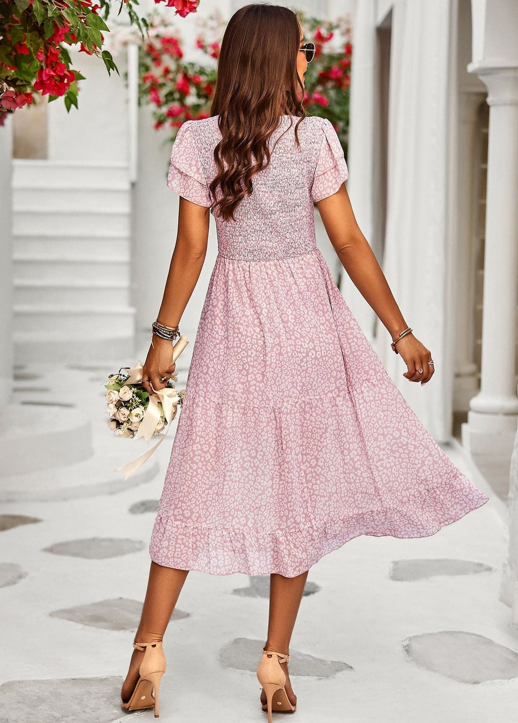 GR | V-Ausschnitt Kurzarm Flared Midi Kleid