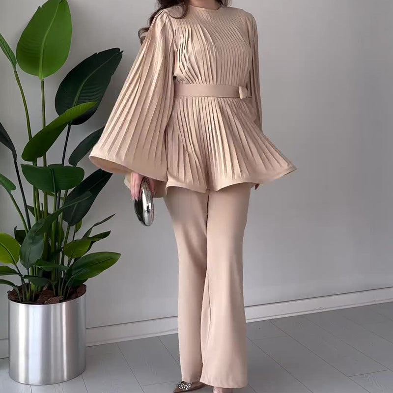 GR Swing suit with round neck and batwing sleeves