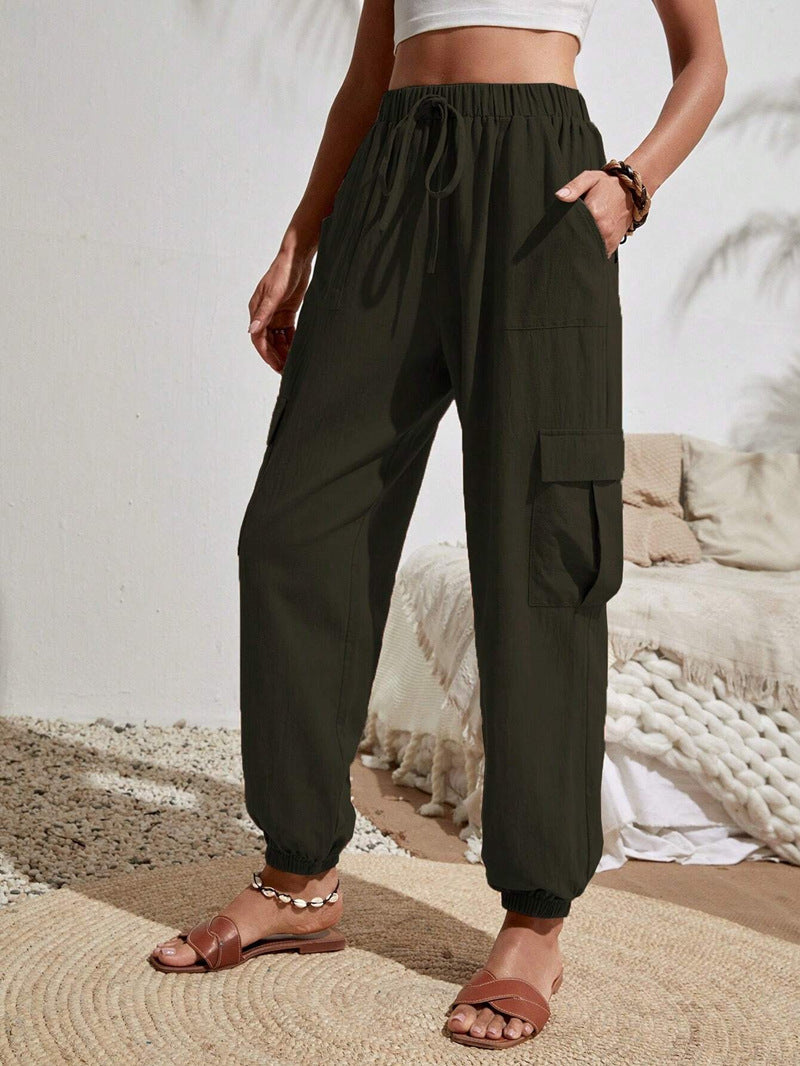 Women's cargo trousers with elasticated waistband and practical side pockets, size S