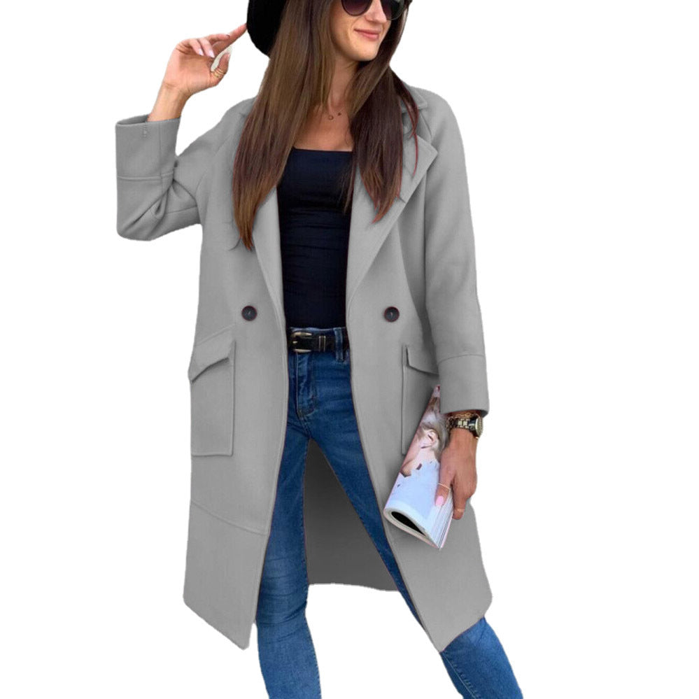Women's elegant trench coat with double button placket and practical pockets, size