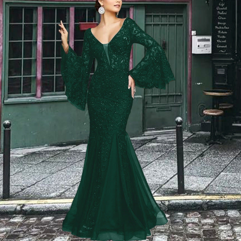 GR | Spitzenbesticktes schwarzes Meerjungfrau Kleid Slim für den Abend