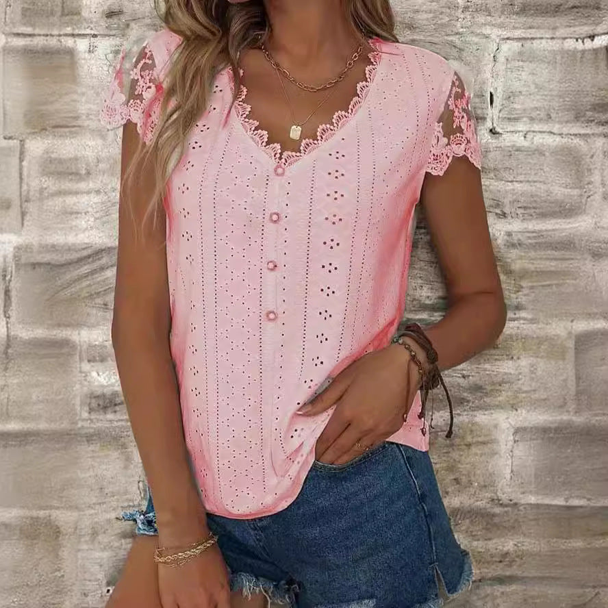 Damen Bluse mit romantischen Rüschen und einzigartiger Lochstickerei GR