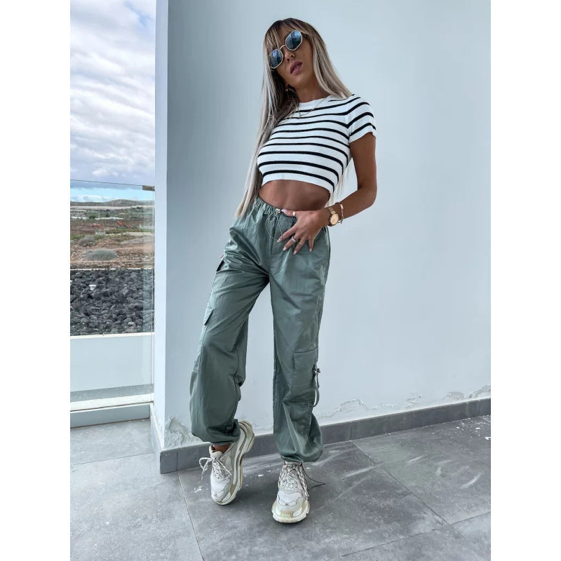 Women's cargo trousers in a relaxed fit with practical pockets, size GR